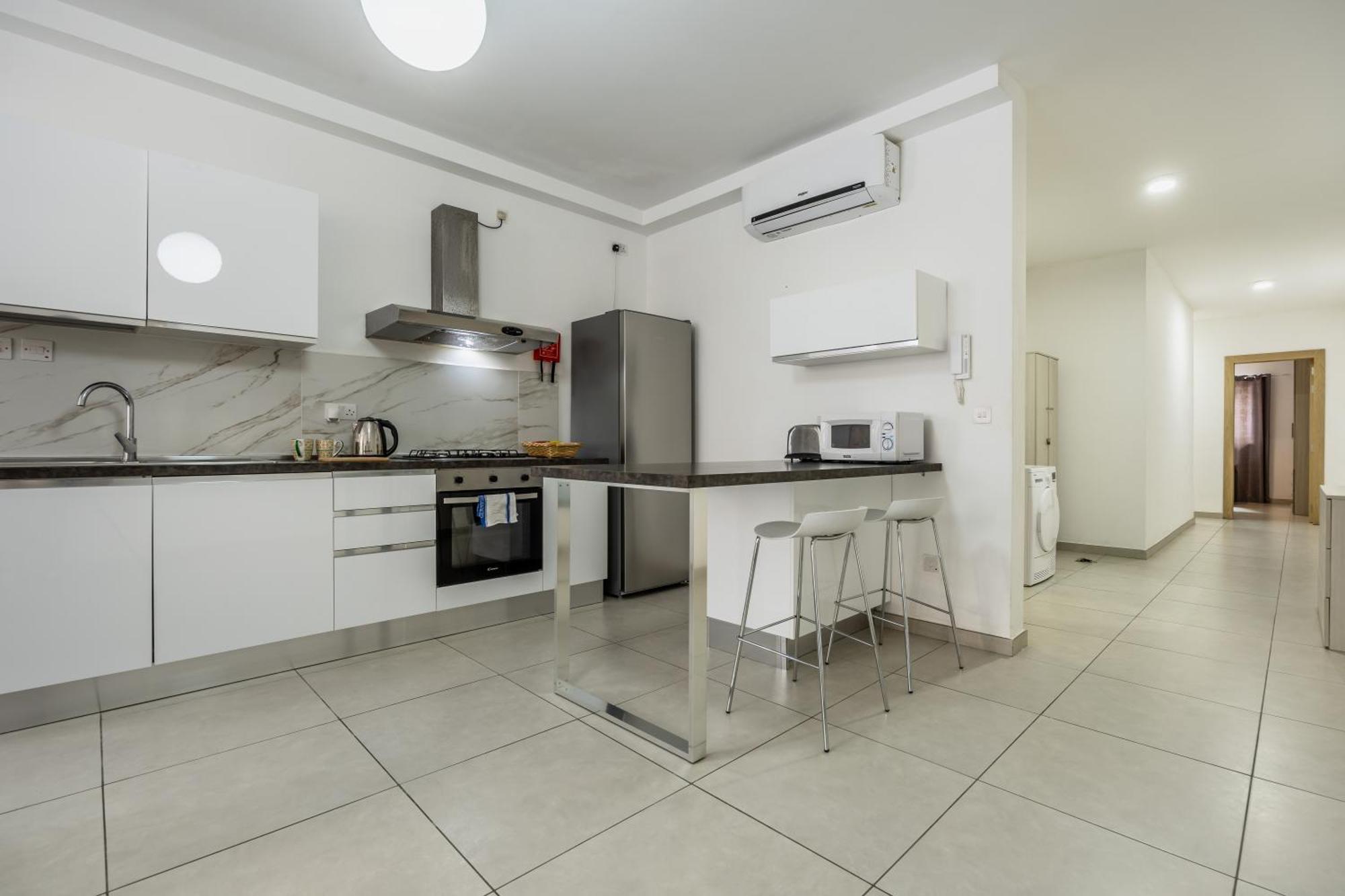 Superb 3Br Apt Close To Seafront Gzira Cameră foto