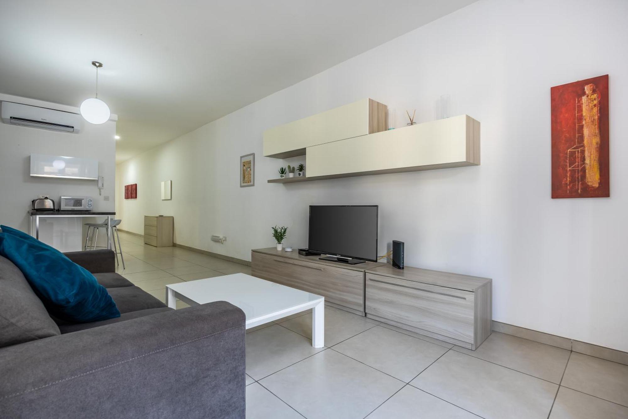 Superb 3Br Apt Close To Seafront Gzira Cameră foto