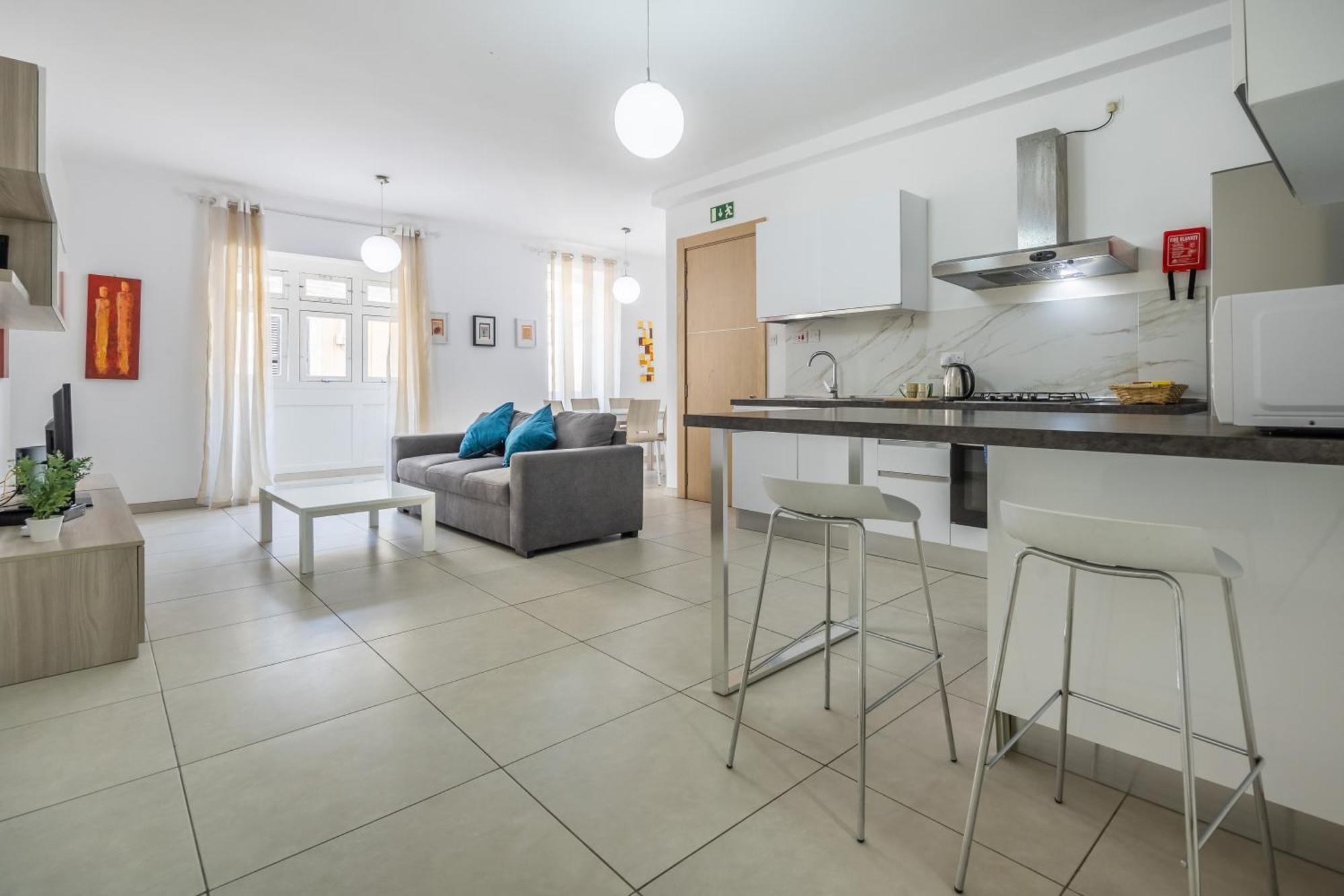 Superb 3Br Apt Close To Seafront Gzira Cameră foto